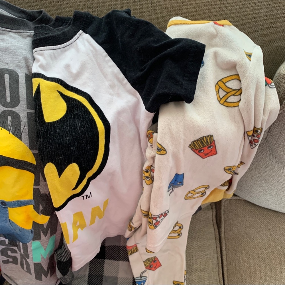 Lot of Boys Winter Fall Clothing Size 5 6 Long Sleeve Shirt Fleece Pajamas Pants - Picture 3 of 7